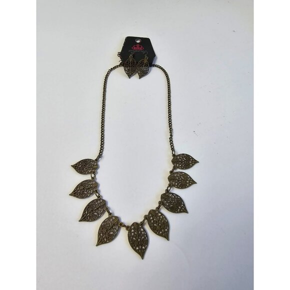 NWT Paparazzi Leaf Earring Necklace Set Fashion Jewelry for Fall Boho - Picture 1 of 11
